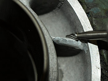 Værkstedsarbejde - Spidsning af skillevægge i cylinder